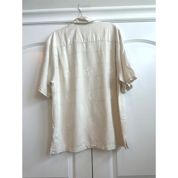 Jamacian Jaxx 100% Silk Cream Button Down Beach Shirt with Wooden Buttons - Picture 6 of 6